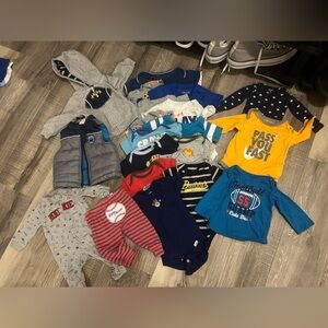 Baby sports themed wear bundle🏈🏀⚾️